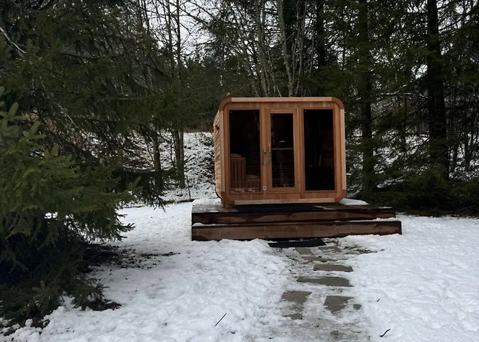 L'arveyron Open House 酒店