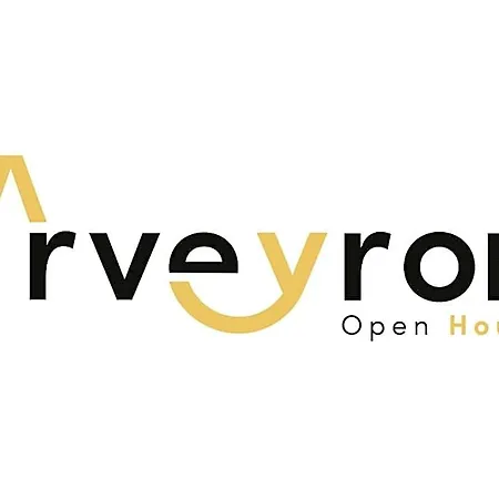 L'arveyron Open House מלון 3*