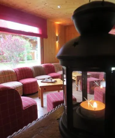 L'arveyron Open House Hotell