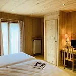 ホテル L'arveyron Open House 3*
